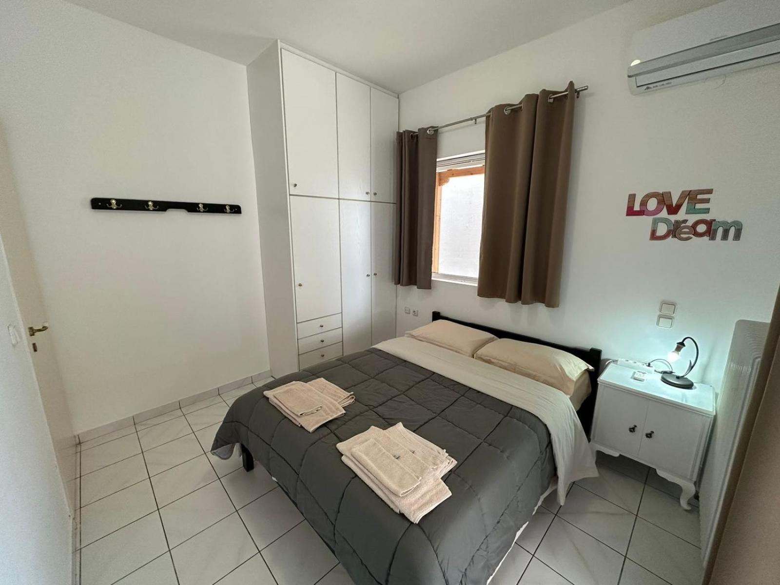 La Vita Apartments-Near Airport & Sea Artemida  Værelse billede
